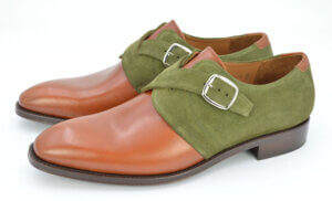 ZAPATO DOBLE HEBILLA CRUZADA VERDE Y NOVILLO